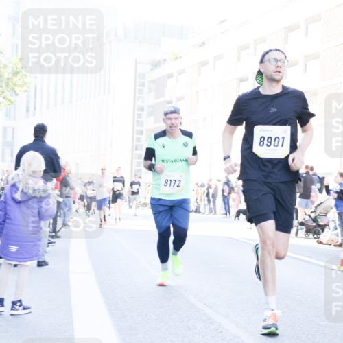 06.10.2024 - 19. swb-Marathon Bremen Matties Gatica Varas http://msf.ph/oto/7365260 06.10.2024 10:41:48 Laufen 8901, 8172 meine-sportfotos.de