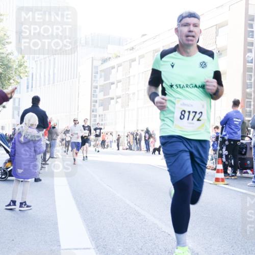 06.10.2024 - 19. swb-Marathon Bremen Matties Gatica Varas http://msf.ph/oto/7365295 06.10.2024 10:41:49 Laufen 8580, 238, 8172 meine-sportfotos.de