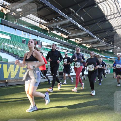 06.10.2024 - 19. swb-Marathon Bremen Yannick Fuchs http://msf.ph/oto/7365297 06.10.2024 10:36:10 Laufen im Stadion 7018, 7020, 7051, 7101, 7102, 7167, 7182, 7434, 7460, 7462, 7514, 7515, 7522, 7529, 7547, 7573, 7609, 7610, 7639, 7667, 7686, 7694, 7724, 7769, 7878, 7907, 7937, 7939, 7944, 7945, 7951, 7969, 7977, 8096, 8102, 8116, 8125, 8131, 8212, 8253, 8254, 8265, 8367, 8379, 8401, 8425, 8462, 8483, 8486, 8530, 8545, 8562, 8582, 8638, 8668, 8675, 8685, 8704, 8737, 8787, 8818, 8914, 8920, 8940, 8941, 9017, 9020, 9042, 9043, 9083, 9128, 9666 meine-sportfotos.de