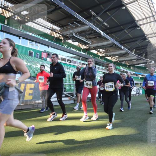 06.10.2024 - 19. swb-Marathon Bremen Yannick Fuchs http://msf.ph/oto/7365305 06.10.2024 10:36:11 Laufen im Stadion 7018, 7020, 7051, 7101, 7102, 7167, 7182, 7434, 7460, 7462, 7514, 7515, 7522, 7529, 7547, 7573, 7609, 7610, 7639, 7667, 7686, 7694, 7724, 7769, 7878, 7907, 7937, 7939, 7944, 7945, 7951, 7969, 7977, 8081, 8084, 8096, 8102, 8116, 8125, 8131, 8212, 8253, 8254, 8265, 8367, 8379, 8401, 8462, 8483, 8486, 8530, 8545, 8562, 8582, 8638, 8668, 8675, 8685, 8704, 8737, 8787, 8914, 8920, 8940, 8941, 9017, 9020, 9042, 9043, 9083, 9128 meine-sportfotos.de
