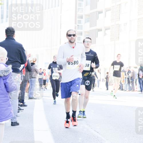 06.10.2024 - 19. swb-Marathon Bremen Matties Gatica Varas http://msf.ph/oto/7365333 06.10.2024 10:41:51 Laufen 8580, 8980, 3, 8, 9027 meine-sportfotos.de