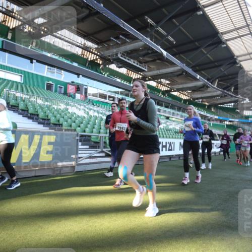 06.10.2024 - 19. swb-Marathon Bremen Yannick Fuchs http://msf.ph/oto/7365423 06.10.2024 10:36:22 Laufen im Stadion 7018, 7020, 7051, 7101, 7102, 7167, 7182, 7300, 7434, 7522, 7529, 7547, 7573, 7609, 7610, 7639, 7667, 7708, 7709, 7715, 7724, 7747, 7748, 7769, 7792, 7896, 7907, 7939, 7944, 7945, 7951, 7969, 8081, 8082, 8084, 8096, 8102, 8116, 8125, 8212, 8253, 8254, 8367, 8379, 8401, 8462, 8483, 8486, 8530, 8545, 8613, 8685, 8704, 8737, 8914, 8920, 8941, 8977, 8978, 9020, 9022, 9024, 9042, 9043, 9083 meine-sportfotos.de
