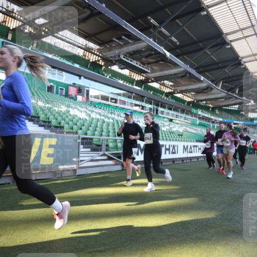 06.10.2024 - 19. swb-Marathon Bremen Yannick Fuchs http://msf.ph/oto/7365444 06.10.2024 10:36:24 Laufen im Stadion 7051, 7101, 7102, 7152, 7167, 7300, 7434, 7522, 7529, 7547, 7573, 7609, 7610, 7639, 7667, 7708, 7709, 7715, 7747, 7748, 7769, 7792, 7896, 7907, 7939, 7944, 7945, 7951, 7969, 8078, 8081, 8082, 8083, 8084, 8096, 8102, 8116, 8125, 8212, 8253, 8254, 8367, 8379, 8401, 8438, 8462, 8483, 8486, 8530, 8545, 8613, 8621, 8685, 8737, 8914, 8920, 8941, 8977, 8978, 9020, 9022, 9024, 9042, 9043, 9083 meine-sportfotos.de