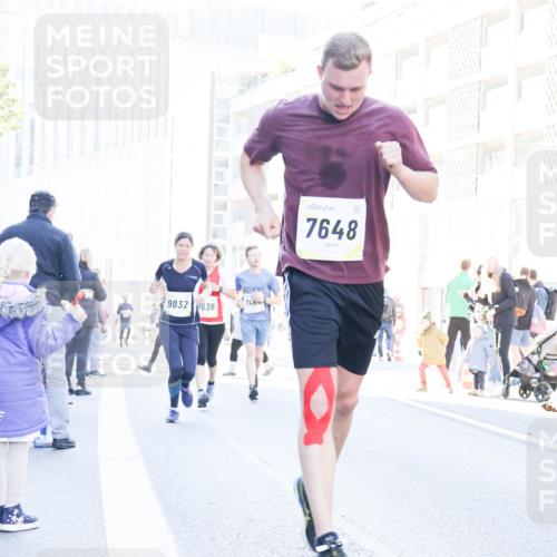 06.10.2024 - 19. swb-Marathon Bremen Matties Gatica Varas http://msf.ph/oto/7365572 06.10.2024 10:42:00 Laufen 9032, 8636, 746, 7648 meine-sportfotos.de