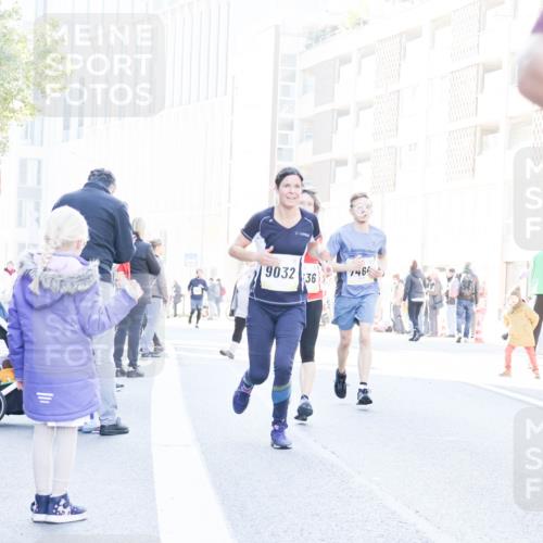 06.10.2024 - 19. swb-Marathon Bremen Matties Gatica Varas http://msf.ph/oto/7365596 06.10.2024 10:42:01 Laufen 9032, 36, 746 meine-sportfotos.de