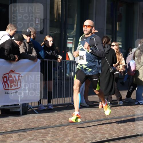 06.10.2024 - 19. swb-Marathon Bremen Strokosch-Dieckow http://msf.ph/oto/7365635 06.10.2024 10:30:10 Laufen 8080, 8560, 8600 meine-sportfotos.de