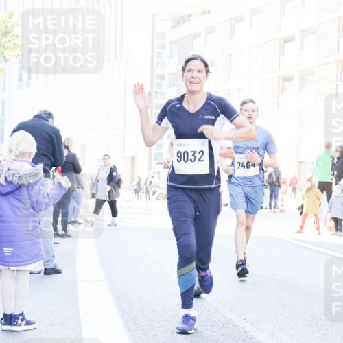 06.10.2024 - 19. swb-Marathon Bremen Matties Gatica Varas http://msf.ph/oto/7365658 06.10.2024 10:42:02 Laufen 9032, 7464 meine-sportfotos.de