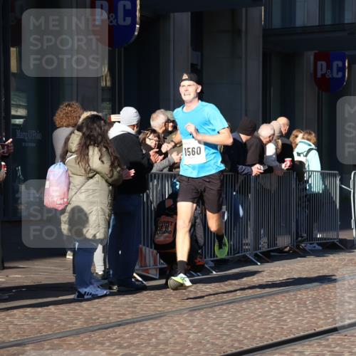 06.10.2024 - 19. swb-Marathon Bremen Strokosch-Dieckow http://msf.ph/oto/7365692 06.10.2024 10:30:39 Laufen 8499, 8500, 8560, 8600, 9039 meine-sportfotos.de