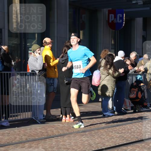 06.10.2024 - 19. swb-Marathon Bremen Strokosch-Dieckow http://msf.ph/oto/7365701 06.10.2024 10:30:39 Laufen 8499, 8500, 8560, 8600, 9039 meine-sportfotos.de