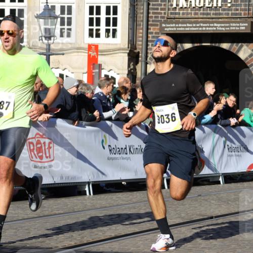 06.10.2024 - 19. swb-Marathon Bremen Strokosch-Dieckow http://msf.ph/oto/7365711 06.10.2024 10:40:01 Ziel 7649, 8341, 8447, 8627, 8974, 9036, 9087 meine-sportfotos.de