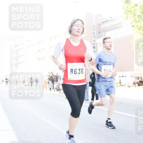 06.10.2024 - 19. swb-Marathon Bremen Matties Gatica Varas http://msf.ph/oto/7365718 06.10.2024 10:42:04 Laufen 8636, 745 meine-sportfotos.de