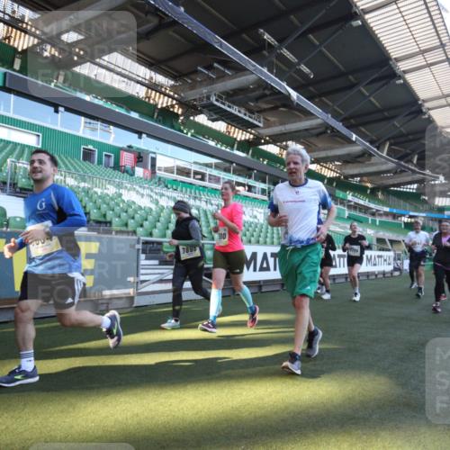 06.10.2024 - 19. swb-Marathon Bremen Yannick Fuchs http://msf.ph/oto/7365732 06.10.2024 10:36:39 Laufen im Stadion 7022, 7051, 7064, 7104, 7152, 7160, 7300, 7326, 7434, 7529, 7547, 7558, 7636, 7708, 7709, 7715, 7721, 7747, 7748, 7769, 7792, 7896, 7939, 7944, 7951, 8078, 8081, 8082, 8083, 8084, 8102, 8116, 8125, 8138, 8168, 8170, 8193, 8253, 8254, 8379, 8430, 8438, 8493, 8545, 8592, 8613, 8621, 8708, 8737, 8741, 8751, 8977, 8978, 9020, 9022, 9024, 9042, 9043, 9083, 9123, 9990 meine-sportfotos.de