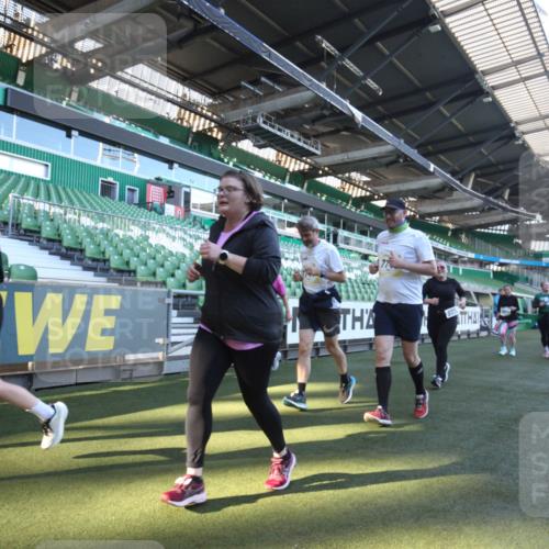 06.10.2024 - 19. swb-Marathon Bremen Yannick Fuchs http://msf.ph/oto/7365758 06.10.2024 10:36:41 Laufen im Stadion 7022, 7051, 7064, 7104, 7152, 7160, 7300, 7326, 7416, 7434, 7529, 7547, 7558, 7626, 7627, 7636, 7708, 7709, 7715, 7721, 7747, 7748, 7769, 7792, 7896, 7908, 7939, 7944, 8050, 8051, 8078, 8081, 8082, 8083, 8084, 8102, 8116, 8125, 8138, 8168, 8170, 8193, 8430, 8438, 8493, 8545, 8592, 8613, 8621, 8708, 8737, 8741, 8751, 8977, 8978, 9020, 9022, 9024, 9042, 9043, 9083, 9123, 9990 meine-sportfotos.de