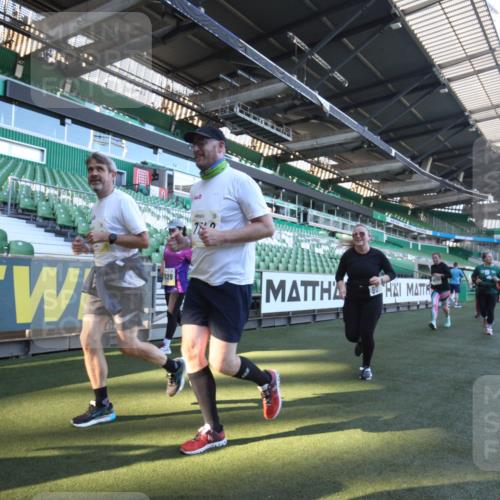 06.10.2024 - 19. swb-Marathon Bremen Yannick Fuchs http://msf.ph/oto/7365766 06.10.2024 10:36:42 Laufen im Stadion 7022, 7051, 7064, 7104, 7152, 7160, 7300, 7326, 7416, 7529, 7547, 7558, 7626, 7627, 7636, 7645, 7708, 7709, 7715, 7721, 7747, 7748, 7769, 7792, 7896, 7908, 7939, 7944, 8050, 8051, 8078, 8081, 8082, 8083, 8084, 8116, 8125, 8138, 8168, 8170, 8193, 8430, 8438, 8493, 8545, 8592, 8613, 8621, 8708, 8737, 8741, 8751, 8862, 8977, 8978, 9020, 9022, 9024, 9042, 9043, 9083, 9123, 9990 meine-sportfotos.de
