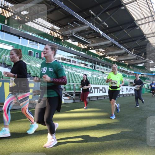 06.10.2024 - 19. swb-Marathon Bremen Yannick Fuchs http://msf.ph/oto/7365792 06.10.2024 10:36:46 Laufen im Stadion 7022, 7064, 7104, 7152, 7160, 7172, 7300, 7326, 7399, 7416, 7529, 7547, 7558, 7626, 7627, 7636, 7645, 7708, 7709, 7715, 7721, 7747, 7748, 7769, 7792, 7896, 7908, 7944, 8025, 8026, 8032, 8050, 8051, 8078, 8081, 8082, 8083, 8084, 8116, 8125, 8138, 8168, 8170, 8193, 8201, 8340, 8407, 8430, 8438, 8493, 8592, 8613, 8621, 8703, 8708, 8737, 8741, 8751, 8862, 8977, 8978, 9022, 9024, 9083, 9123, 9990 meine-sportfotos.de