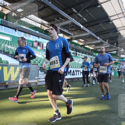 06.10.2024 - 19. swb-Marathon Bremen Yannick Fuchs http://msf.ph/oto/7365857 06.10.2024 10:36:53 Laufen im Stadion 7022, 7064, 7104, 7152, 7160, 7172, 7300, 7326, 7399, 7416, 7547, 7558, 7626, 7627, 7636, 7645, 7708, 7709, 7715, 7721, 7747, 7748, 7792, 7896, 7908, 8025, 8026, 8032, 8050, 8051, 8078, 8081, 8082, 8083, 8084, 8138, 8168, 8170, 8193, 8201, 8202, 8216, 8340, 8407, 8430, 8438, 8493, 8529, 8574, 8592, 8599, 8613, 8621, 8660, 8693, 8696, 8703, 8708, 8731, 8741, 8751, 8770, 8778, 8862, 8977, 8978, 9010, 9022, 9024, 9074, 9123, 9990 meine-sportfotos.de