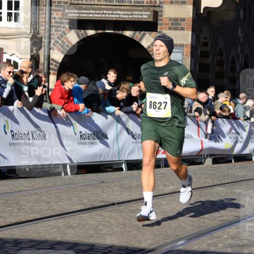 06.10.2024 - 19. swb-Marathon Bremen Strokosch-Dieckow http://msf.ph/oto/7365904 06.10.2024 10:40:05 Ziel 7649, 8341, 8447, 8627, 8974, 9036, 9087 meine-sportfotos.de