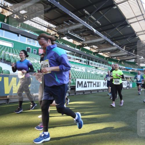 06.10.2024 - 19. swb-Marathon Bremen Yannick Fuchs http://msf.ph/oto/7365962 06.10.2024 10:37:00 Laufen im Stadion 7022, 7064, 7104, 7152, 7160, 7172, 7326, 7399, 7416, 7441, 7558, 7626, 7627, 7636, 7645, 7708, 7709, 7721, 7792, 7818, 7819, 7834, 7908, 8025, 8026, 8032, 8050, 8051, 8077, 8078, 8083, 8104, 8138, 8168, 8170, 8193, 8201, 8202, 8216, 8221, 8340, 8407, 8430, 8438, 8448, 8493, 8529, 8574, 8592, 8599, 8613, 8621, 8660, 8693, 8696, 8703, 8708, 8731, 8741, 8751, 8770, 8778, 8811, 8862, 8977, 8978, 9010, 9022, 9024, 9074, 9123, 9990 meine-sportfotos.de