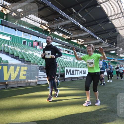 06.10.2024 - 19. swb-Marathon Bremen Yannick Fuchs http://msf.ph/oto/7366010 06.10.2024 10:37:02 Laufen im Stadion 7022, 7064, 7104, 7152, 7160, 7172, 7326, 7399, 7416, 7441, 7495, 7558, 7626, 7627, 7636, 7645, 7721, 7792, 7818, 7819, 7834, 7908, 8025, 8026, 8032, 8050, 8051, 8077, 8078, 8083, 8104, 8138, 8168, 8170, 8193, 8201, 8202, 8216, 8221, 8340, 8407, 8430, 8438, 8448, 8493, 8529, 8574, 8592, 8599, 8613, 8621, 8660, 8693, 8696, 8703, 8708, 8731, 8741, 8751, 8770, 8778, 8811, 8862, 9010, 9022, 9024, 9074, 9123, 9990 meine-sportfotos.de