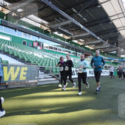 06.10.2024 - 19. swb-Marathon Bremen Yannick Fuchs http://msf.ph/oto/7366047 06.10.2024 10:37:06 Laufen im Stadion 7022, 7064, 7104, 7152, 7160, 7172, 7326, 7399, 7416, 7441, 7495, 7558, 7626, 7627, 7636, 7645, 7721, 7792, 7818, 7819, 7834, 7908, 8025, 8026, 8032, 8050, 8051, 8077, 8078, 8083, 8104, 8138, 8168, 8170, 8193, 8201, 8202, 8216, 8221, 8340, 8407, 8430, 8438, 8448, 8493, 8529, 8574, 8592, 8599, 8613, 8621, 8660, 8687, 8693, 8696, 8703, 8708, 8731, 8741, 8751, 8770, 8778, 8811, 8862, 9010, 9022, 9074, 9123, 9990 meine-sportfotos.de