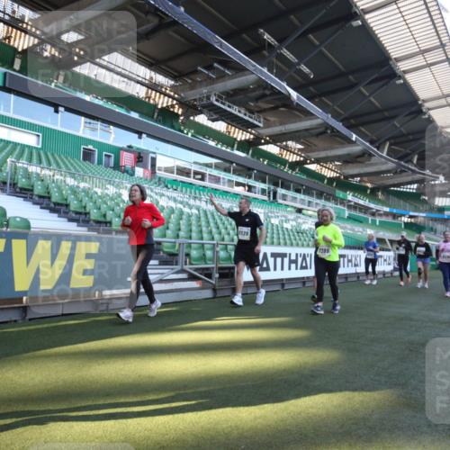 06.10.2024 - 19. swb-Marathon Bremen Yannick Fuchs http://msf.ph/oto/7366233 06.10.2024 10:37:17 Laufen im Stadion 7038, 7064, 7160, 7164, 7172, 7220, 7399, 7416, 7441, 7495, 7512, 7588, 7611, 7612, 7626, 7627, 7645, 7688, 7817, 7818, 7819, 7834, 7908, 8021, 8025, 8026, 8032, 8050, 8051, 8077, 8104, 8130, 8169, 8182, 8184, 8193, 8201, 8202, 8216, 8217, 8221, 8282, 8294, 8340, 8407, 8430, 8448, 8464, 8529, 8532, 8535, 8574, 8599, 8660, 8687, 8693, 8696, 8703, 8708, 8731, 8770, 8778, 8811, 8862, 9010, 9074, 9123, 9990 meine-sportfotos.de