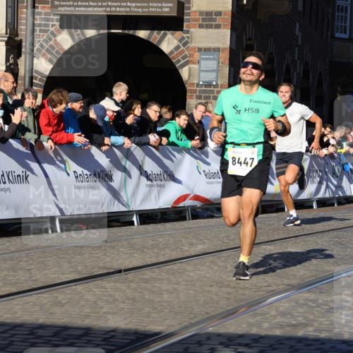 06.10.2024 - 19. swb-Marathon Bremen Strokosch-Dieckow http://msf.ph/oto/7366245 06.10.2024 10:40:15 Ziel 7649, 8447, 8974 meine-sportfotos.de