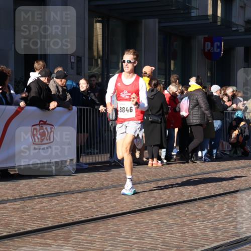 06.10.2024 - 19. swb-Marathon Bremen Strokosch-Dieckow http://msf.ph/oto/7366273 06.10.2024 10:31:48 Laufen 8300, 8371, 8513, 8753, 8780, 9063 meine-sportfotos.de