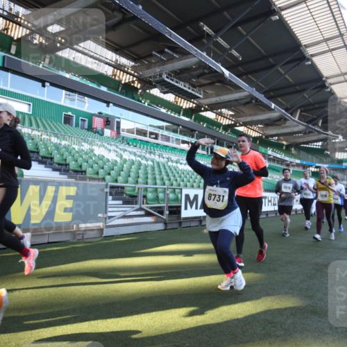06.10.2024 - 19. swb-Marathon Bremen Yannick Fuchs http://msf.ph/oto/7366337 06.10.2024 10:37:22 Laufen im Stadion 7038, 7164, 7172, 7220, 7399, 7416, 7441, 7495, 7512, 7588, 7611, 7612, 7626, 7627, 7645, 7688, 7711, 7713, 7817, 7818, 7819, 7834, 7908, 7999, 8021, 8025, 8026, 8032, 8050, 8051, 8077, 8104, 8130, 8169, 8182, 8184, 8201, 8202, 8216, 8217, 8221, 8282, 8294, 8340, 8393, 8407, 8448, 8464, 8529, 8532, 8535, 8574, 8597, 8599, 8660, 8687, 8693, 8696, 8703, 8731, 8770, 8778, 8811, 8862, 9010, 9074, 9123 meine-sportfotos.de