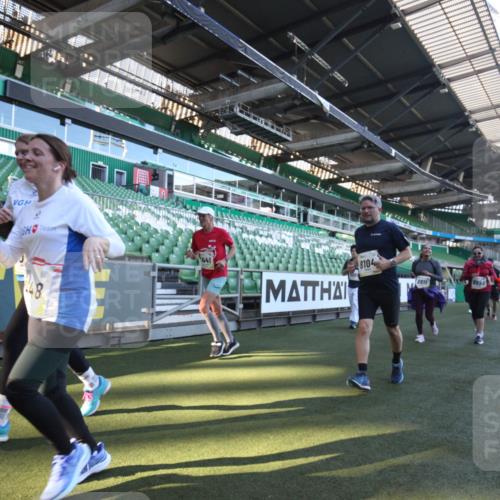 06.10.2024 - 19. swb-Marathon Bremen Yannick Fuchs http://msf.ph/oto/7366384 06.10.2024 10:37:26 Laufen im Stadion 7038, 7164, 7172, 7220, 7399, 7441, 7495, 7512, 7588, 7611, 7612, 7645, 7672, 7688, 7711, 7713, 7728, 7729, 7817, 7818, 7819, 7834, 7999, 8021, 8025, 8026, 8032, 8063, 8077, 8104, 8114, 8130, 8140, 8141, 8145, 8169, 8182, 8184, 8201, 8202, 8213, 8216, 8217, 8221, 8282, 8294, 8340, 8393, 8407, 8448, 8464, 8529, 8532, 8535, 8574, 8597, 8599, 8660, 8687, 8693, 8696, 8703, 8731, 8770, 8778, 8811, 8862, 9010, 9074 meine-sportfotos.de