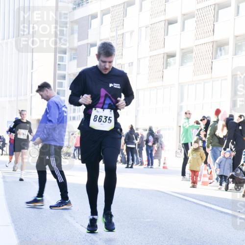 06.10.2024 - 19. swb-Marathon Bremen Matties Gatica Varas http://msf.ph/oto/7366405 06.10.2024 10:42:26 Laufen 184, 8635 meine-sportfotos.de