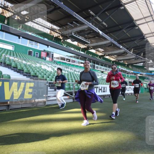 06.10.2024 - 19. swb-Marathon Bremen Yannick Fuchs http://msf.ph/oto/7366408 06.10.2024 10:37:28 Laufen im Stadion 7038, 7164, 7172, 7220, 7399, 7441, 7495, 7512, 7588, 7611, 7612, 7672, 7681, 7688, 7711, 7713, 7728, 7729, 7817, 7818, 7819, 7834, 7916, 7999, 8021, 8025, 8026, 8032, 8063, 8077, 8104, 8114, 8130, 8140, 8141, 8145, 8169, 8182, 8184, 8201, 8202, 8213, 8216, 8217, 8221, 8282, 8294, 8393, 8448, 8464, 8529, 8532, 8535, 8537, 8574, 8597, 8599, 8660, 8687, 8693, 8696, 8697, 8703, 8731, 8770, 8778, 8811, 9010, 9074 meine-sportfotos.de