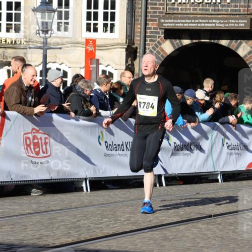 06.10.2024 - 19. swb-Marathon Bremen Strokosch-Dieckow http://msf.ph/oto/7366427 06.10.2024 10:40:32 Ziel 7738, 8120, 8220, 8390, 8544, 8726, 8784, 9052 meine-sportfotos.de