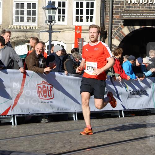 06.10.2024 - 19. swb-Marathon Bremen Strokosch-Dieckow http://msf.ph/oto/7366629 06.10.2024 10:40:35 Ziel 7738, 8120, 8180, 8220, 8390, 8544, 8726, 8784, 9052 meine-sportfotos.de