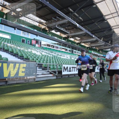 06.10.2024 - 19. swb-Marathon Bremen Yannick Fuchs http://msf.ph/oto/7366665 06.10.2024 10:37:50 Laufen im Stadion 7038, 7062, 7070, 7075, 7093, 7112, 7164, 7166, 7211, 7212, 7220, 7235, 7310, 7356, 7357, 7374, 7420, 7440, 7473, 7475, 7500, 7512, 7524, 7543, 7544, 7588, 7611, 7612, 7653, 7672, 7681, 7688, 7711, 7713, 7725, 7728, 7729, 7732, 7760, 7808, 7817, 7881, 7916, 7994, 7995, 7999, 8021, 8063, 8114, 8130, 8140, 8141, 8145, 8169, 8182, 8184, 8188, 8213, 8217, 8282, 8294, 8295, 8296, 8393, 8417, 8439, 8464, 8507, 8532, 8535, 8537, 8549, 8554, 8565, 8597, 8623, 8687, 8697, 8821, 8895 meine-sportfotos.de