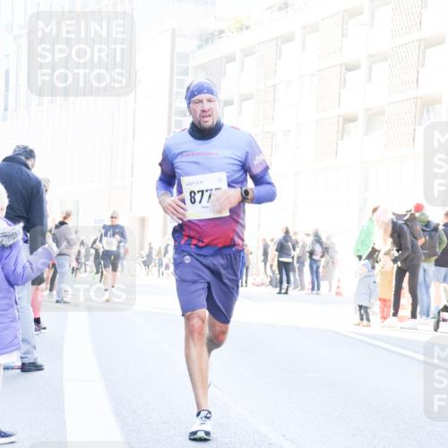 06.10.2024 - 19. swb-Marathon Bremen Matties Gatica Varas http://msf.ph/oto/7366667 06.10.2024 10:42:33 Laufen 8652, 877 meine-sportfotos.de