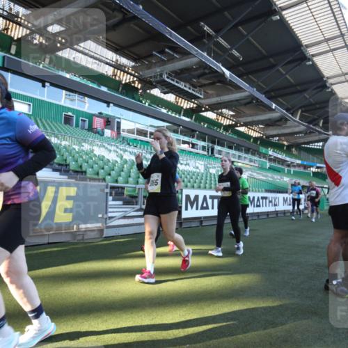 06.10.2024 - 19. swb-Marathon Bremen Yannick Fuchs http://msf.ph/oto/7366702 06.10.2024 10:37:51 Laufen im Stadion 7038, 7062, 7070, 7075, 7093, 7112, 7164, 7166, 7211, 7212, 7220, 7235, 7310, 7356, 7357, 7374, 7420, 7440, 7473, 7475, 7500, 7512, 7524, 7543, 7544, 7588, 7611, 7612, 7653, 7672, 7681, 7688, 7711, 7713, 7725, 7728, 7729, 7732, 7760, 7808, 7817, 7881, 7916, 7994, 7995, 7999, 8021, 8063, 8114, 8130, 8140, 8141, 8145, 8169, 8182, 8184, 8188, 8213, 8217, 8282, 8294, 8295, 8296, 8393, 8417, 8439, 8464, 8507, 8532, 8535, 8537, 8549, 8554, 8565, 8597, 8623, 8697, 8821, 8895 meine-sportfotos.de