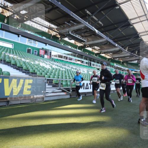 06.10.2024 - 19. swb-Marathon Bremen Yannick Fuchs http://msf.ph/oto/7366738 06.10.2024 10:37:54 Laufen im Stadion 7038, 7062, 7070, 7075, 7093, 7112, 7164, 7166, 7211, 7212, 7220, 7235, 7310, 7348, 7356, 7357, 7374, 7420, 7440, 7473, 7475, 7500, 7512, 7524, 7543, 7544, 7588, 7611, 7612, 7653, 7672, 7681, 7688, 7711, 7713, 7725, 7728, 7729, 7732, 7760, 7808, 7817, 7881, 7916, 7994, 7995, 7999, 8063, 8114, 8130, 8140, 8141, 8145, 8182, 8184, 8188, 8213, 8294, 8295, 8296, 8393, 8417, 8439, 8455, 8464, 8507, 8532, 8535, 8537, 8549, 8554, 8565, 8597, 8623, 8697, 8821, 8895, 8926, 9127 meine-sportfotos.de