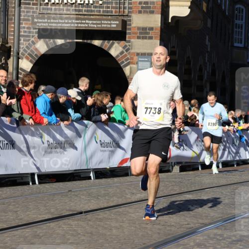 06.10.2024 - 19. swb-Marathon Bremen Strokosch-Dieckow http://msf.ph/oto/7366749 06.10.2024 10:40:37 Ziel 7738, 8120, 8180, 8220, 8390, 8544, 8726, 8784, 9052 meine-sportfotos.de