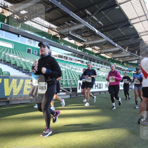 06.10.2024 - 19. swb-Marathon Bremen Yannick Fuchs http://msf.ph/oto/7366751 06.10.2024 10:37:55 Laufen im Stadion 7038, 7062, 7070, 7075, 7093, 7112, 7164, 7166, 7211, 7212, 7220, 7235, 7310, 7348, 7356, 7357, 7374, 7420, 7440, 7473, 7475, 7500, 7512, 7524, 7543, 7544, 7611, 7612, 7653, 7672, 7681, 7711, 7713, 7725, 7728, 7729, 7732, 7760, 7808, 7817, 7881, 7916, 7994, 7995, 7999, 8063, 8114, 8130, 8140, 8141, 8145, 8182, 8184, 8188, 8213, 8294, 8295, 8296, 8393, 8417, 8439, 8455, 8464, 8507, 8532, 8535, 8537, 8549, 8554, 8565, 8597, 8623, 8697, 8821, 8895, 8926, 9127 meine-sportfotos.de