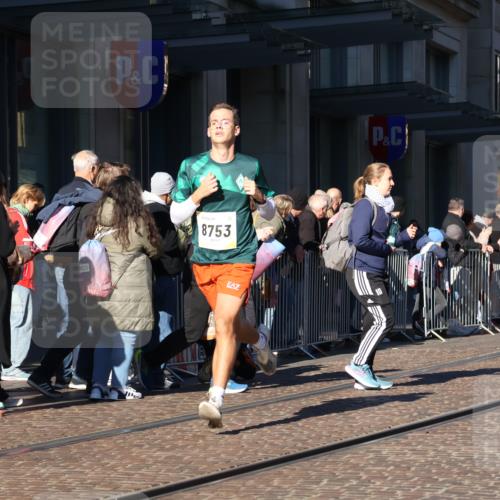 06.10.2024 - 19. swb-Marathon Bremen Strokosch-Dieckow http://msf.ph/oto/7366791 06.10.2024 10:32:25 Laufen 7247, 8211, 8647, 8753 meine-sportfotos.de