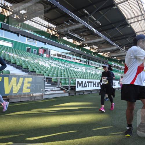 06.10.2024 - 19. swb-Marathon Bremen Yannick Fuchs http://msf.ph/oto/7366808 06.10.2024 10:37:59 Laufen im Stadion 7062, 7070, 7075, 7079, 7093, 7112, 7164, 7166, 7211, 7212, 7235, 7310, 7348, 7356, 7357, 7374, 7420, 7440, 7455, 7473, 7475, 7500, 7524, 7527, 7543, 7544, 7653, 7672, 7681, 7711, 7713, 7725, 7728, 7729, 7732, 7760, 7808, 7881, 7916, 7994, 7995, 7999, 8063, 8114, 8130, 8134, 8136, 8140, 8141, 8145, 8188, 8213, 8294, 8295, 8296, 8393, 8417, 8439, 8455, 8464, 8507, 8532, 8537, 8549, 8554, 8565, 8597, 8623, 8697, 8821, 8895, 8926, 8944, 9127 meine-sportfotos.de