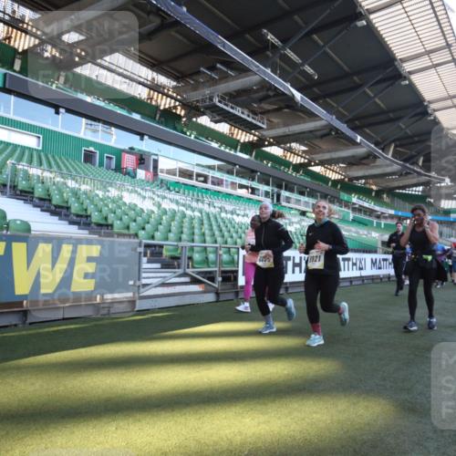 06.10.2024 - 19. swb-Marathon Bremen Yannick Fuchs http://msf.ph/oto/7366835 06.10.2024 10:38:02 Laufen im Stadion 7062, 7070, 7075, 7079, 7093, 7112, 7166, 7211, 7212, 7235, 7301, 7310, 7348, 7356, 7357, 7374, 7420, 7440, 7455, 7473, 7475, 7500, 7524, 7527, 7543, 7544, 7653, 7672, 7681, 7711, 7713, 7725, 7728, 7729, 7732, 7760, 7808, 7845, 7881, 7916, 7933, 7994, 7995, 7999, 8063, 8114, 8134, 8136, 8140, 8141, 8145, 8188, 8213, 8295, 8296, 8393, 8417, 8439, 8455, 8507, 8537, 8549, 8554, 8565, 8597, 8623, 8697, 8821, 8895, 8926, 8944, 9127, 9876 meine-sportfotos.de