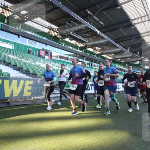 06.10.2024 - 19. swb-Marathon Bremen Yannick Fuchs http://msf.ph/oto/7366914 06.10.2024 10:38:08 Laufen im Stadion 7062, 7070, 7075, 7079, 7093, 7112, 7166, 7211, 7212, 7235, 7301, 7310, 7348, 7356, 7357, 7374, 7420, 7440, 7455, 7473, 7475, 7500, 7524, 7527, 7543, 7544, 7653, 7672, 7681, 7705, 7725, 7728, 7729, 7732, 7760, 7791, 7808, 7836, 7845, 7881, 7916, 7933, 7949, 7994, 7995, 8063, 8114, 8134, 8136, 8140, 8141, 8145, 8149, 8164, 8165, 8188, 8295, 8296, 8417, 8439, 8455, 8507, 8537, 8549, 8554, 8565, 8623, 8690, 8697, 8714, 8821, 8876, 8880, 8895, 8926, 8944, 9127, 9876 meine-sportfotos.de