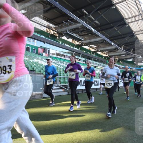 06.10.2024 - 19. swb-Marathon Bremen Yannick Fuchs http://msf.ph/oto/7367022 06.10.2024 10:38:14 Laufen im Stadion 7062, 7070, 7075, 7079, 7093, 7112, 7166, 7211, 7212, 7235, 7301, 7310, 7348, 7356, 7357, 7374, 7420, 7440, 7455, 7473, 7475, 7500, 7524, 7527, 7543, 7544, 7653, 7705, 7725, 7732, 7760, 7791, 7808, 7836, 7845, 7881, 7933, 7949, 7994, 7995, 8134, 8136, 8149, 8164, 8165, 8188, 8295, 8296, 8417, 8422, 8439, 8455, 8507, 8549, 8554, 8565, 8623, 8690, 8714, 8821, 8876, 8880, 8895, 8916, 8926, 8944, 9127, 9876 meine-sportfotos.de