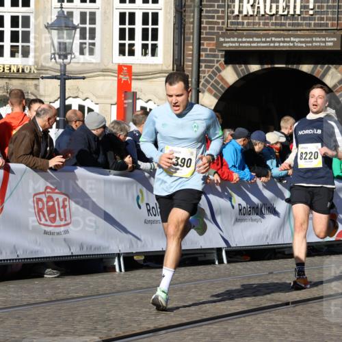 06.10.2024 - 19. swb-Marathon Bremen Strokosch-Dieckow http://msf.ph/oto/7367064 06.10.2024 10:40:40 Ziel 7738, 8120, 8180, 8220, 8390, 8544, 8726, 9052 meine-sportfotos.de