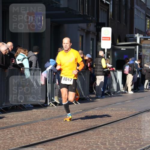 06.10.2024 - 19. swb-Marathon Bremen Strokosch-Dieckow http://msf.ph/oto/7367080 06.10.2024 10:32:48 Laufen 7838, 8647 meine-sportfotos.de