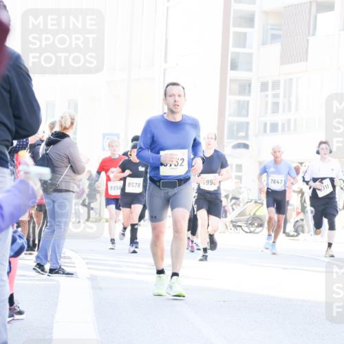 06.10.2024 - 19. swb-Marathon Bremen Matties Gatica Varas http://msf.ph/oto/7367188 06.10.2024 10:42:47 Laufen 8856, 8578, 932, 99, 7647, 8711 meine-sportfotos.de