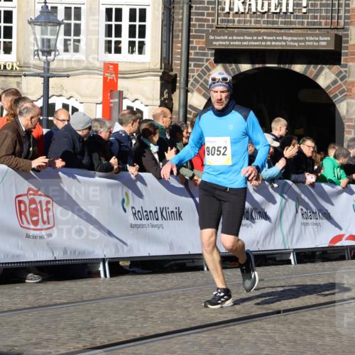 06.10.2024 - 19. swb-Marathon Bremen Strokosch-Dieckow http://msf.ph/oto/7367194 06.10.2024 10:40:44 Ziel 8120, 8180, 8220, 8383, 8390, 8544, 9052 meine-sportfotos.de