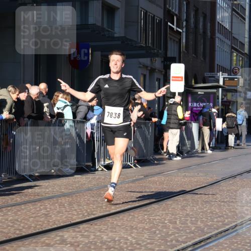 06.10.2024 - 19. swb-Marathon Bremen Strokosch-Dieckow http://msf.ph/oto/7367225 06.10.2024 10:33:20 Laufen 7838, 8139, 8423, 8543, 8664, 8735, 8938 meine-sportfotos.de