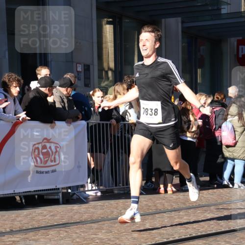 06.10.2024 - 19. swb-Marathon Bremen Strokosch-Dieckow http://msf.ph/oto/7367298 06.10.2024 10:33:21 Laufen 7838, 8139, 8423, 8543, 8664, 8735, 8750, 8938 meine-sportfotos.de